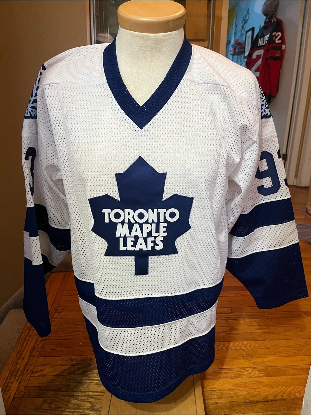CCM White and Navy GILMOUR #93 Autographed Hockey Jersey - Picture 2 of 2